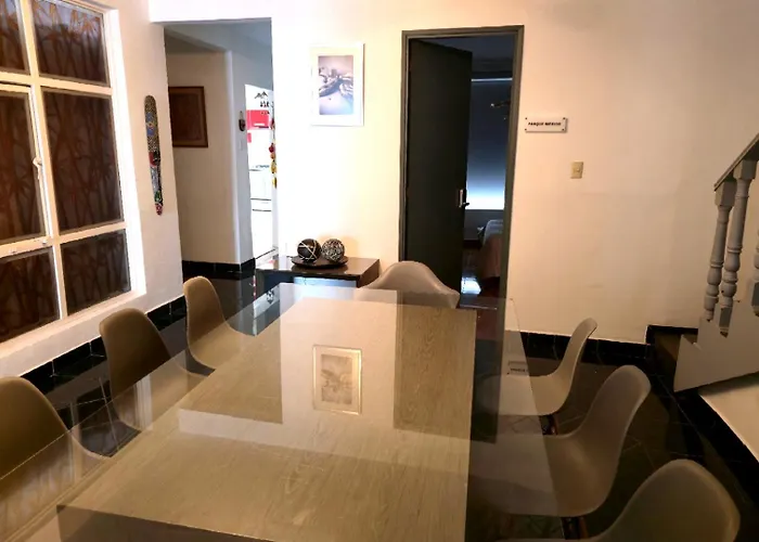 Amplia Casa En Condesa Ideal Para Grupos Con 4 Recamaras Y Terraza